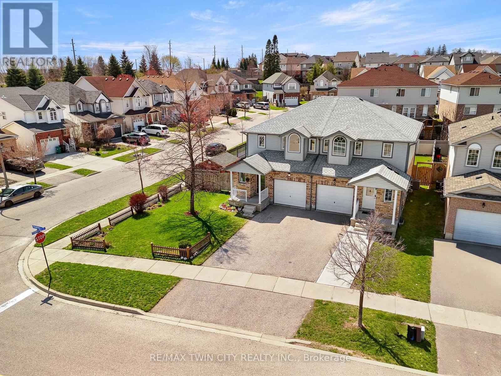 92 Snowdrop Crescent, Kitchener, Ontario  N2E 4G6 - Photo 49 - X13089658
