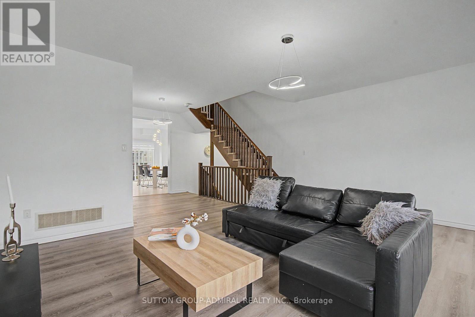 17 Savage Drive, Hamilton, Ontario  L8B 0A1 - Photo 14 - X13089744