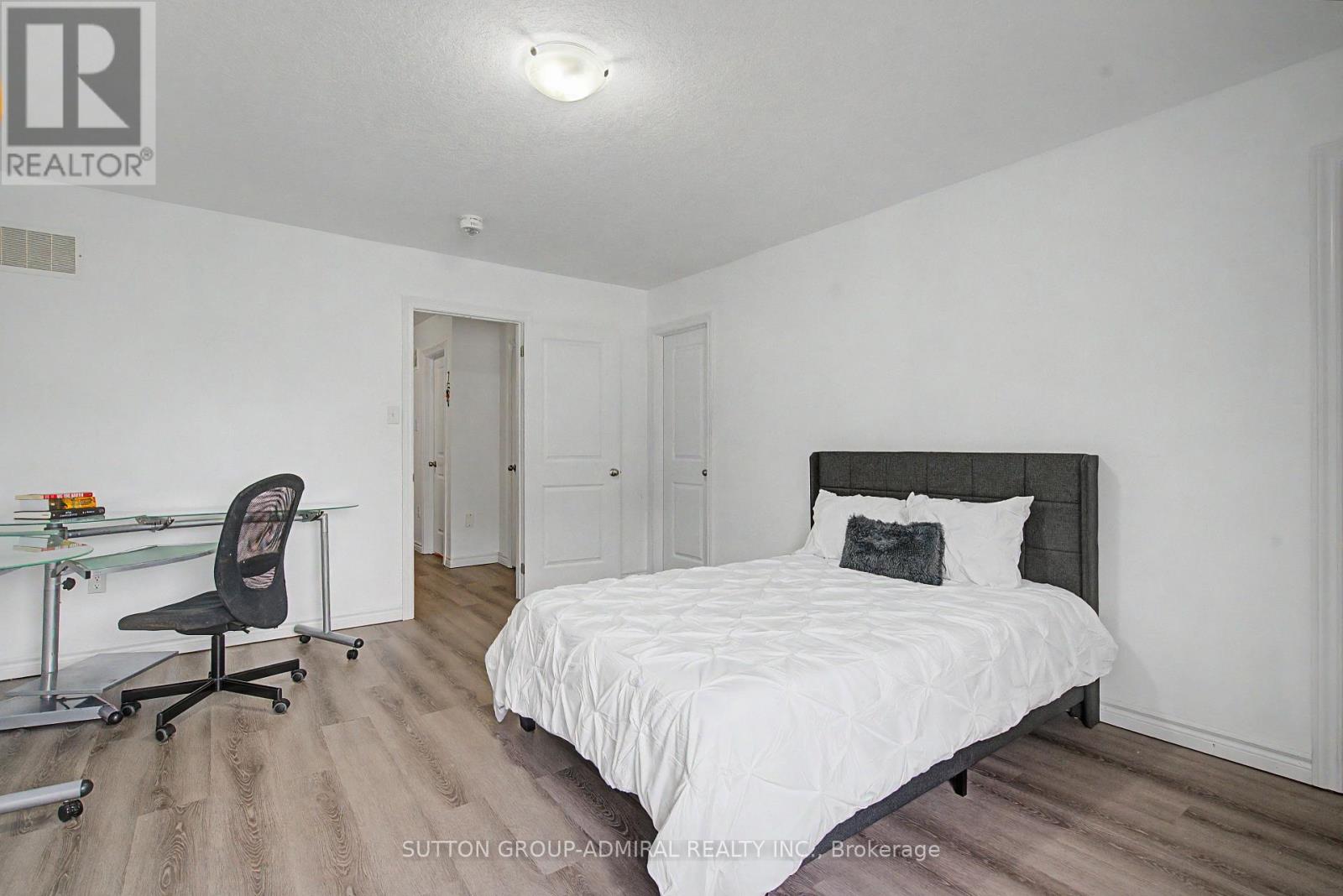 17 Savage Drive, Hamilton, Ontario  L8B 0A1 - Photo 19 - X13089744