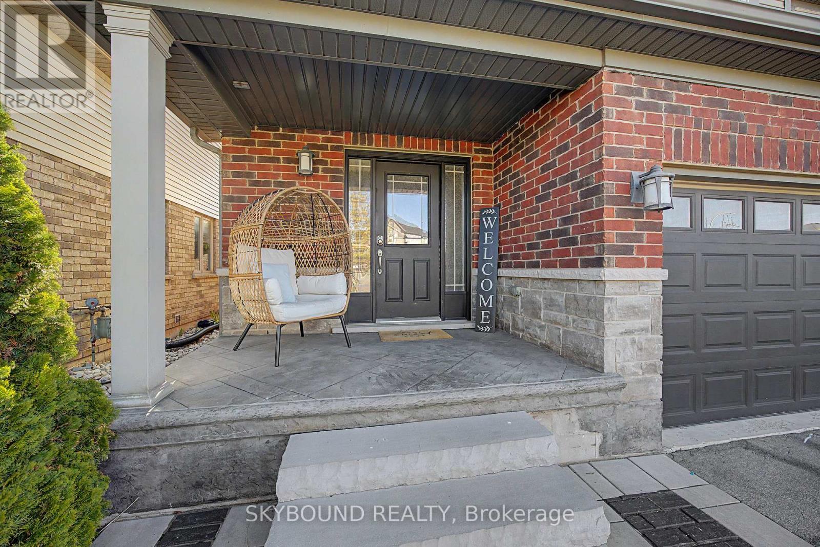 53 Diana Avenue, Grimsby, Ontario  L3M 0C7 - Photo 3 - X13089896
