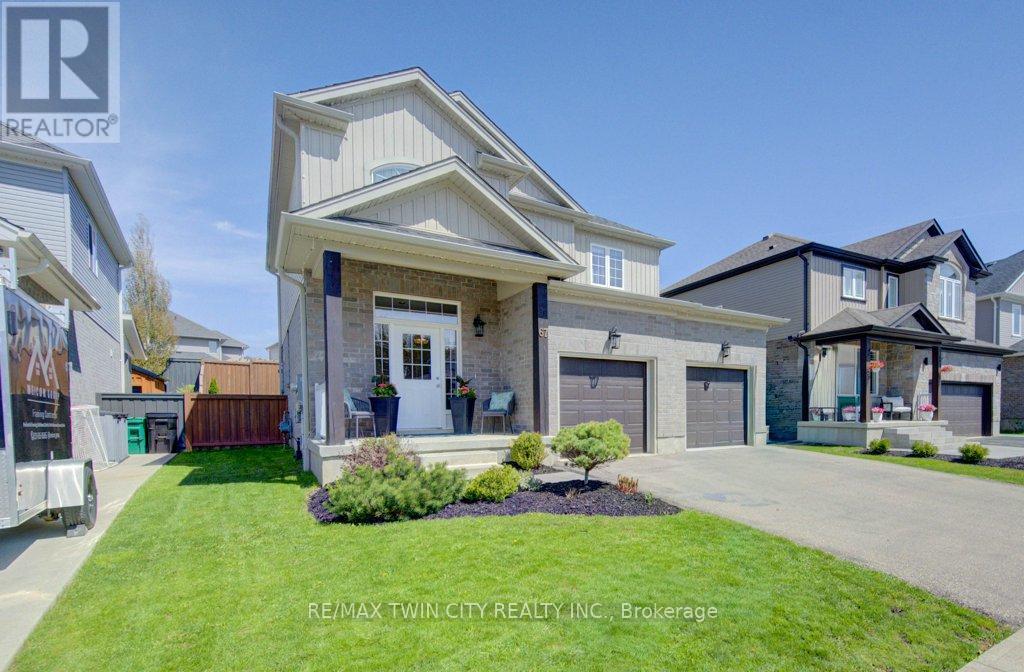 67 Theodore Schuler Boulevard, Wilmot, Ontario  N3A 0B9 - Photo 2 - X13089938