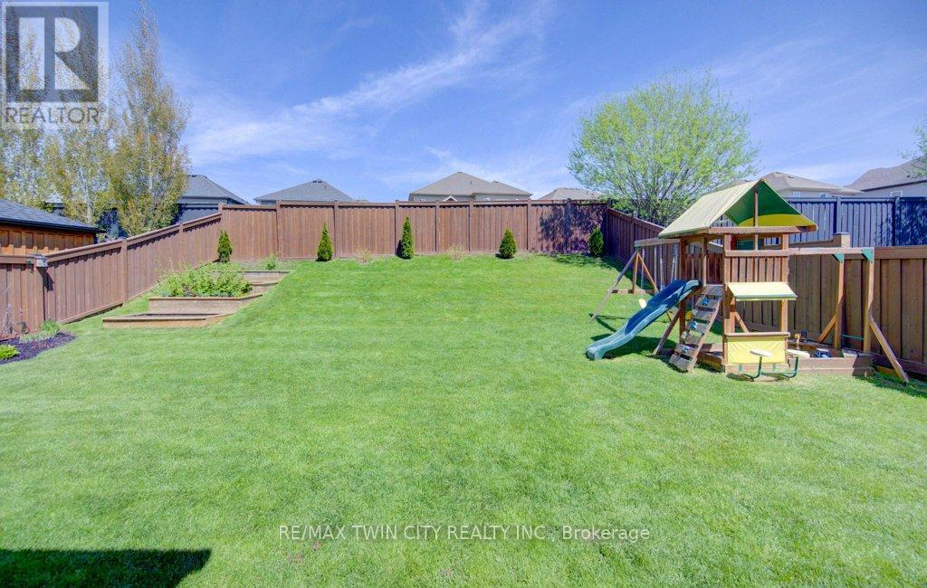 67 Theodore Schuler Boulevard, Wilmot, Ontario  N3A 0B9 - Photo 45 - X13089938