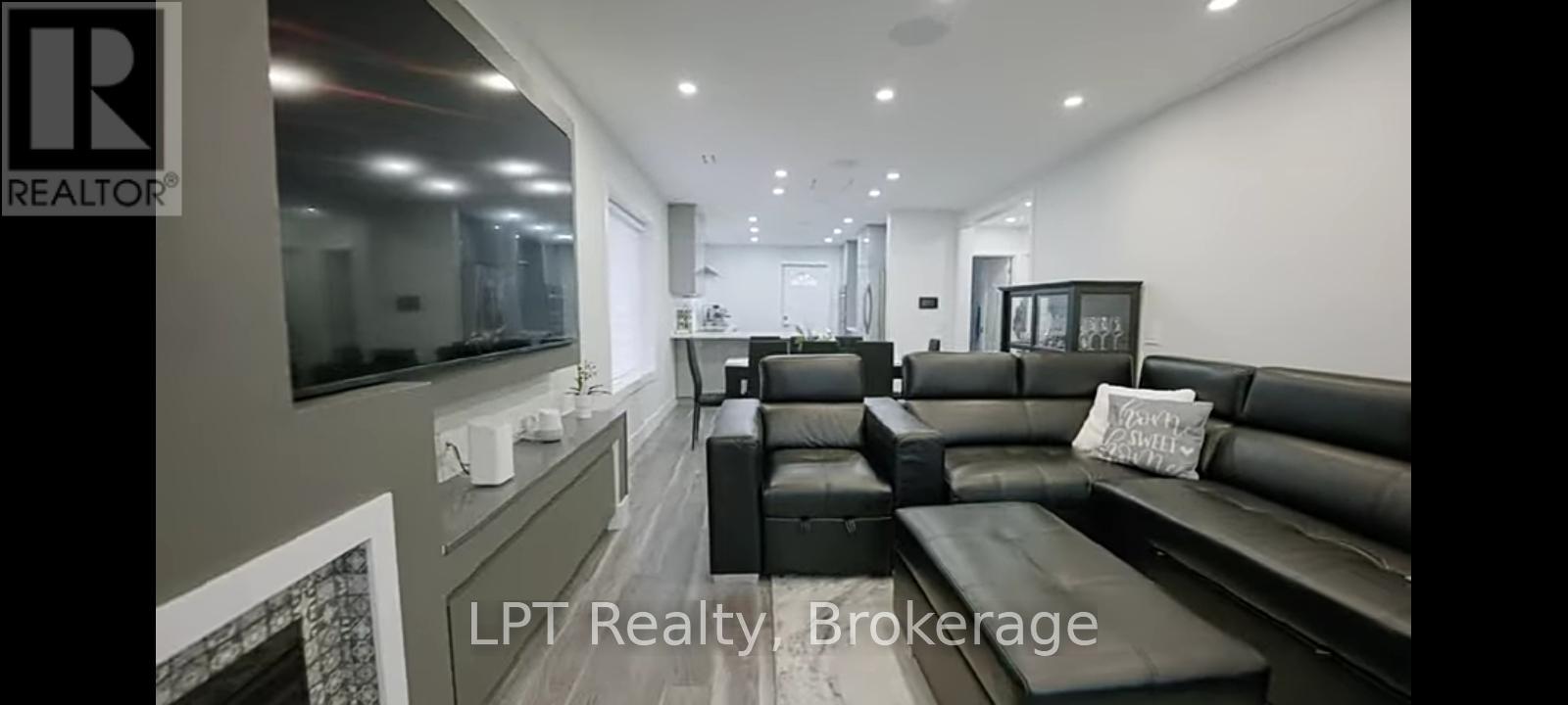 474 Phillip Murray Avenue, Oshawa, Ontario  L1J 1H5 - Photo 3 - E13090004