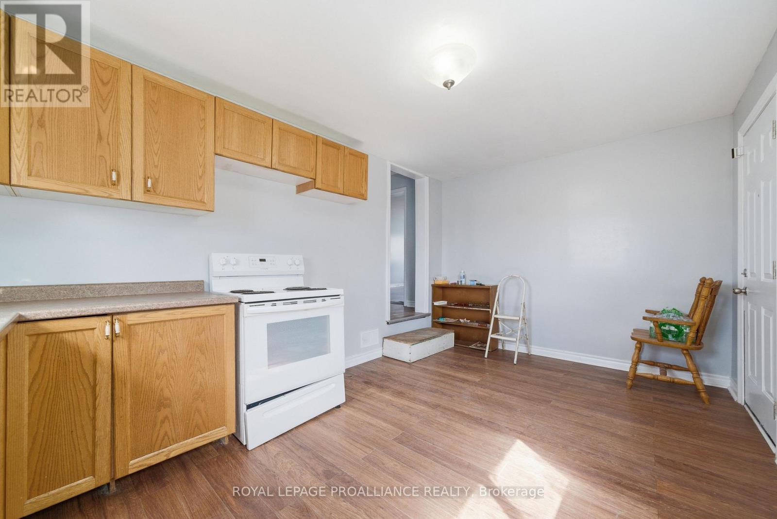 199 Dundas Street E, Quinte West, Ontario  K8V 1L8 - Photo 19 - X13090052