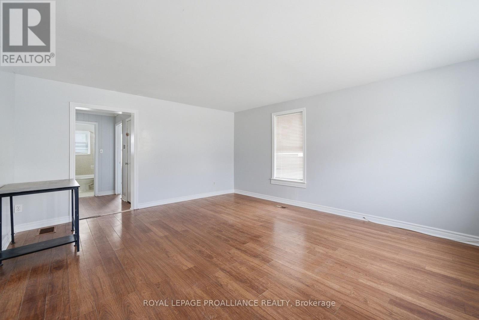199 Dundas Street E, Quinte West, Ontario  K8V 1L8 - Photo 7 - X13090052