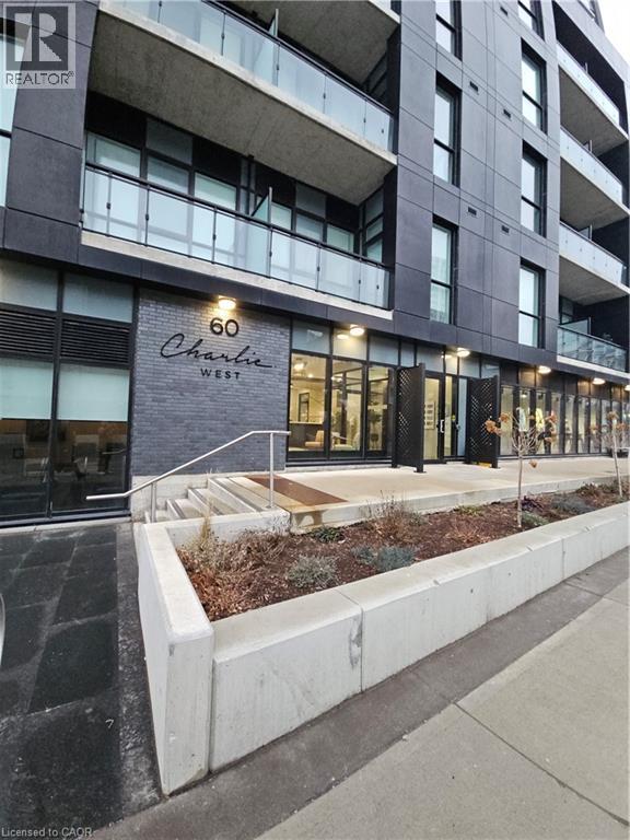 60 CHARLES Street Unit# 2501, Kitchener, Ontario