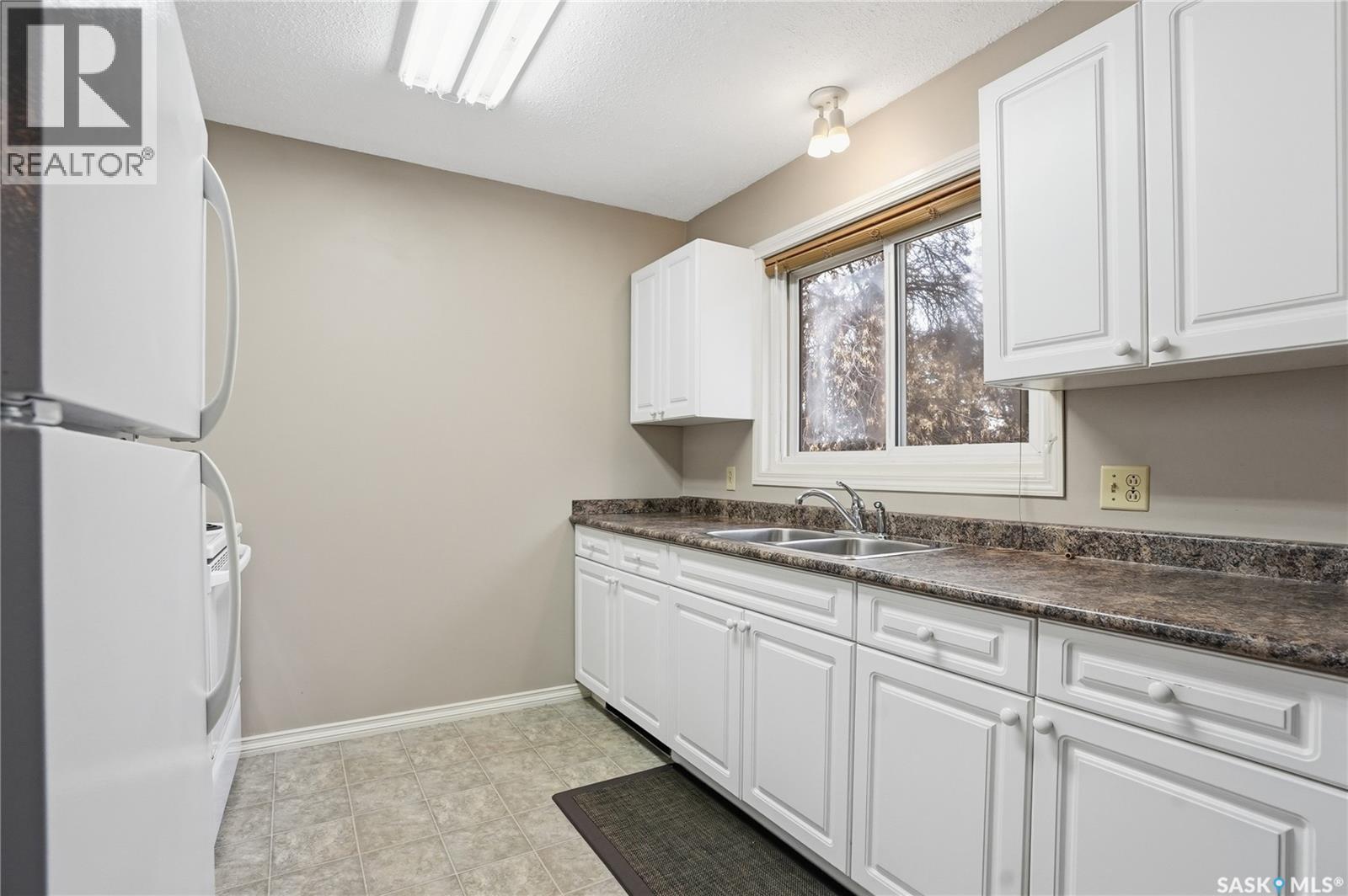 206 & 208 Coppermine Crescent, Saskatoon, Saskatchewan  S7K 4L7 - Photo 12 - SK035030