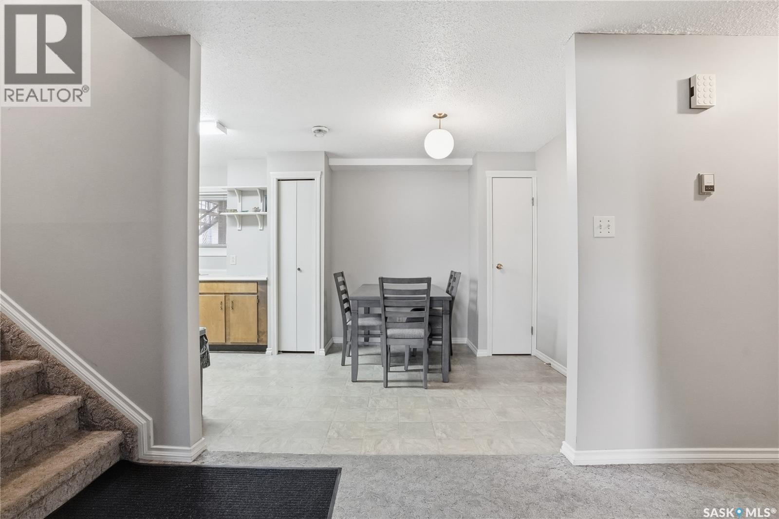 206 & 208 Coppermine Crescent, Saskatoon, Saskatchewan  S7K 4L7 - Photo 27 - SK035030