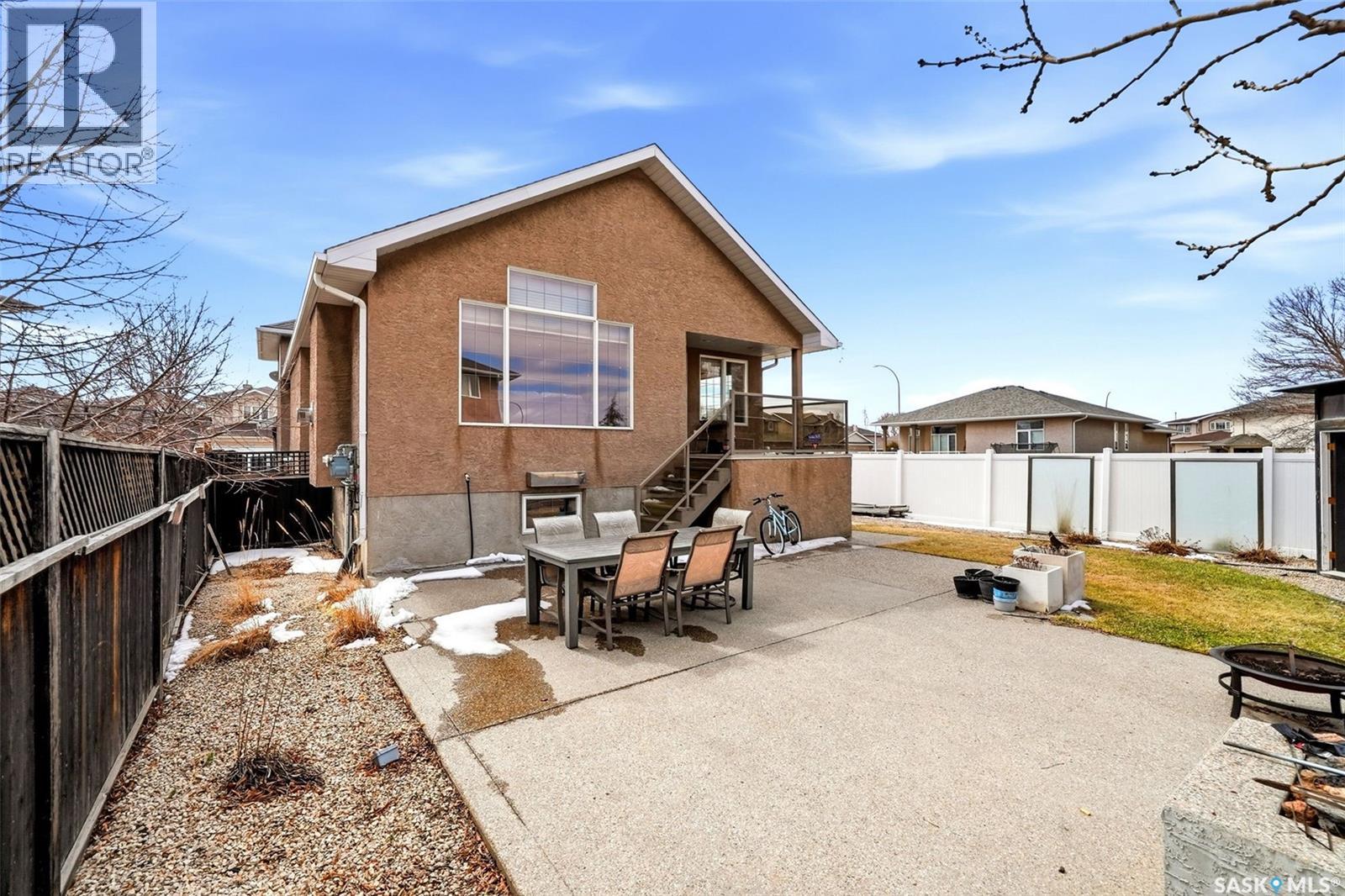 3203 Windsor Park Place, Regina, Saskatchewan  S4B 3B2 - Photo 38 - SK034903