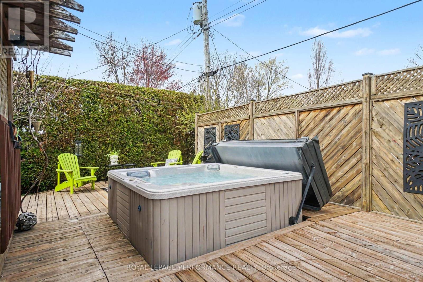 1497 Blackheath Street, Ottawa, Ontario  K1E 1K6 - Photo 30 - X13090026