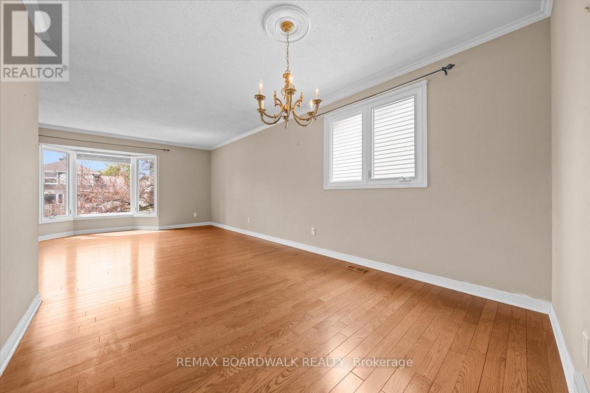 1195 St Jerome Crescent, Ottawa, Ontario  K1C 2A7 - Photo 14 - X13090030