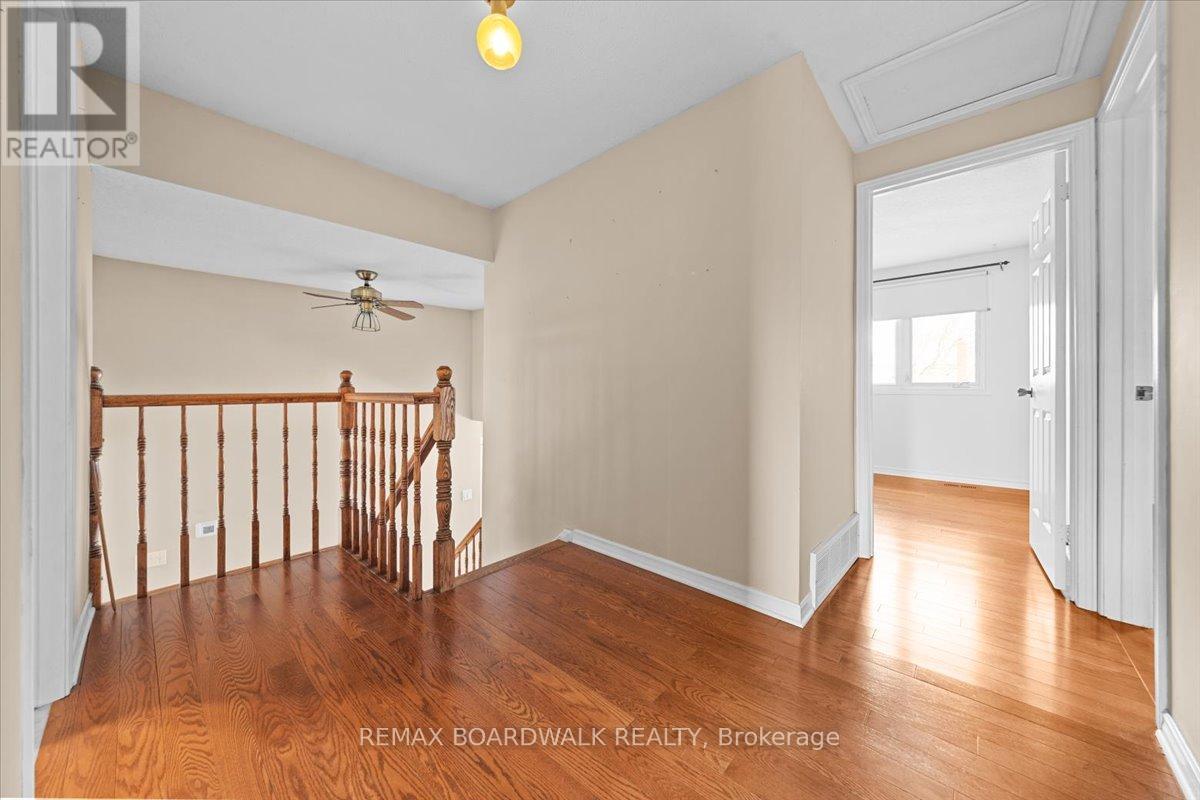 1195 St Jerome Crescent, Ottawa, Ontario  K1C 2A7 - Photo 20 - X13090030