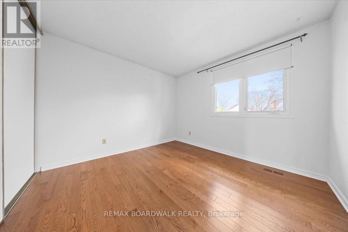 1195 St Jerome Crescent, Ottawa, Ontario  K1C 2A7 - Photo 24 - X13090030