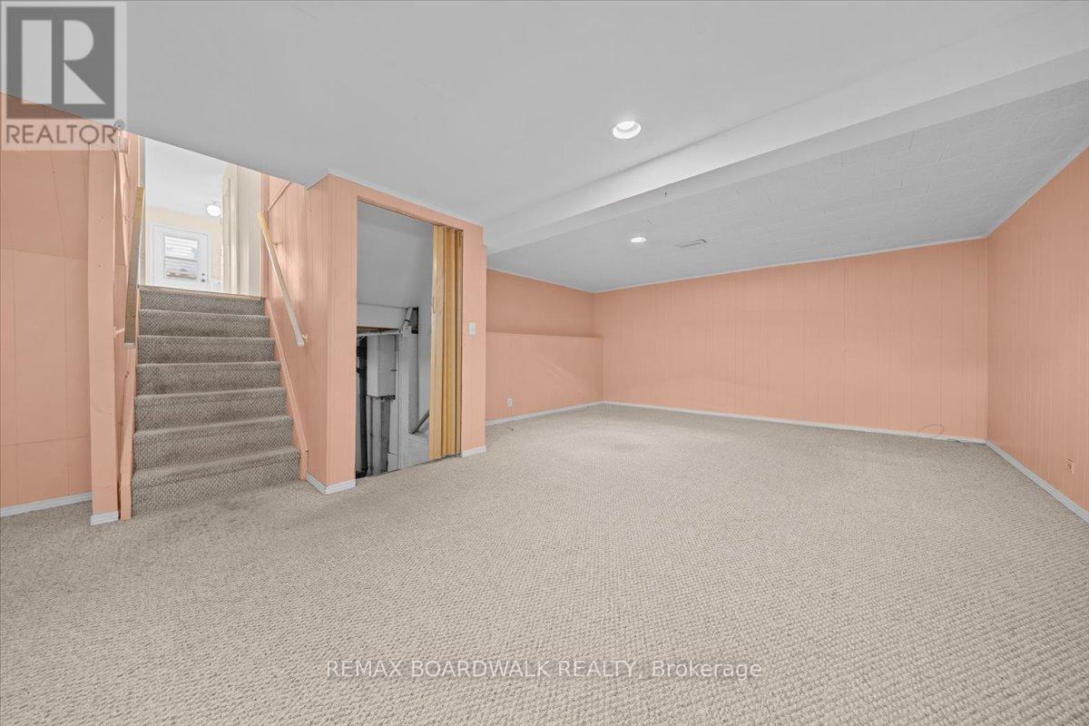 1195 St Jerome Crescent, Ottawa, Ontario  K1C 2A7 - Photo 29 - X13090030