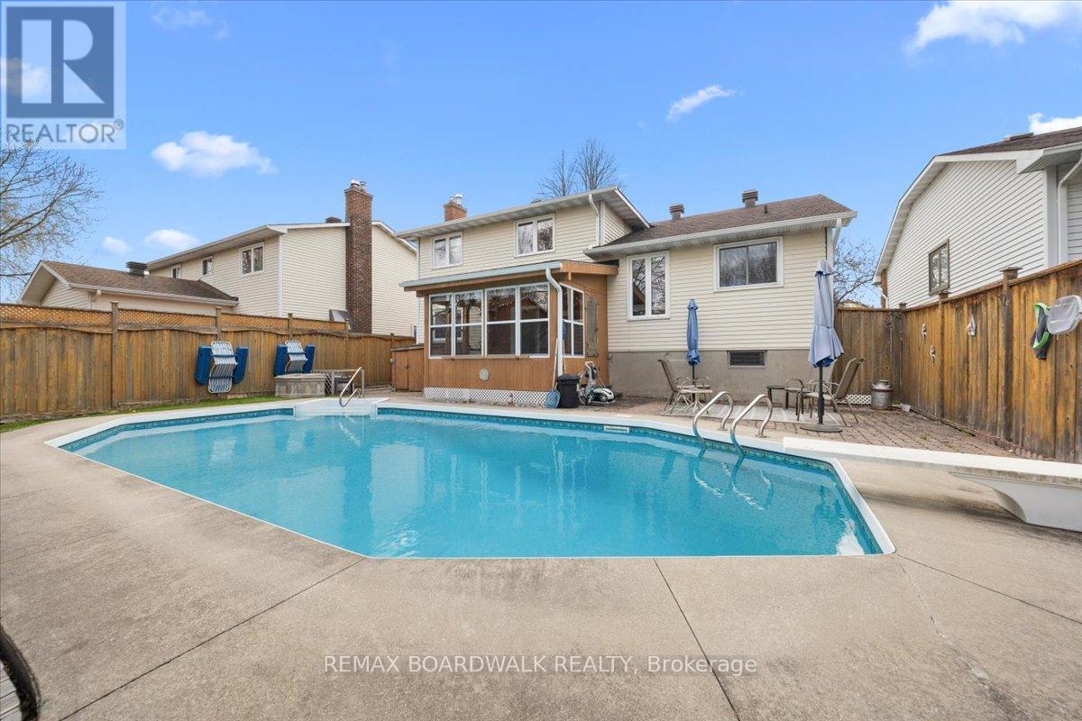 1195 St Jerome Crescent, Ottawa, Ontario  K1C 2A7 - Photo 32 - X13090030
