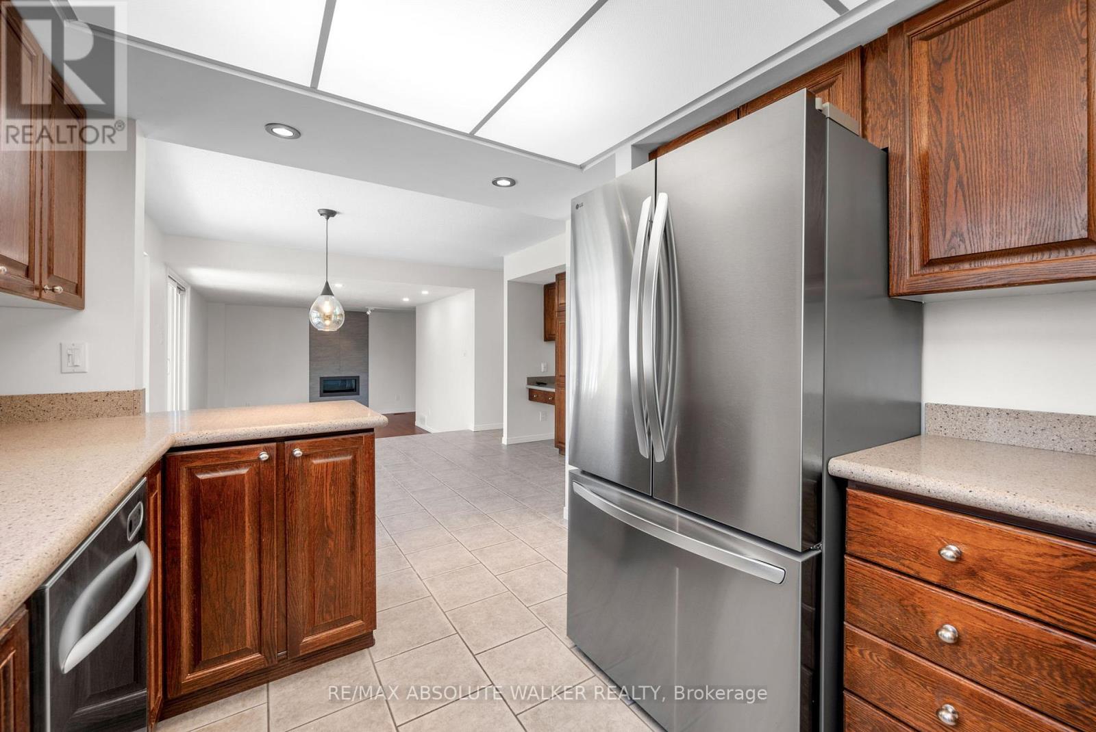 1410 Clay Court, Ottawa, Ontario  K1C 4T2 - Photo 12 - X13090064