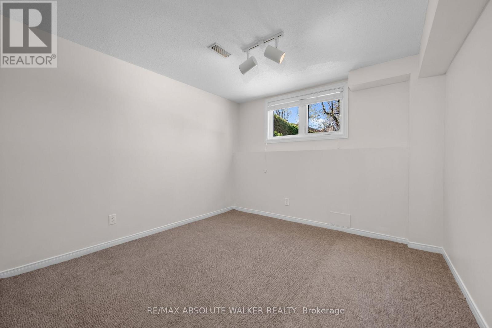 1410 Clay Court, Ottawa, Ontario  K1C 4T2 - Photo 38 - X13090064