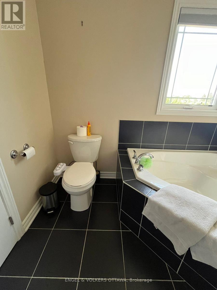 440 Barrick Hill Road, Ottawa, Ontario  K2M 0H7 - Photo 22 - X13090074