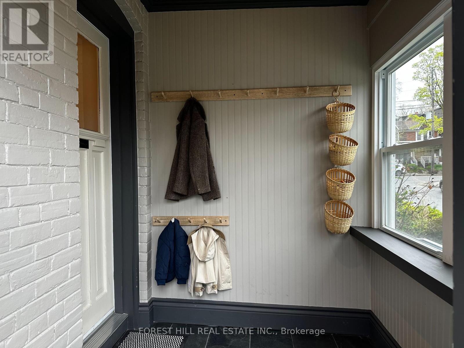 94 Somerset Avenue, Toronto, Ontario  M6H 2R4 - Photo 3 - C13084146