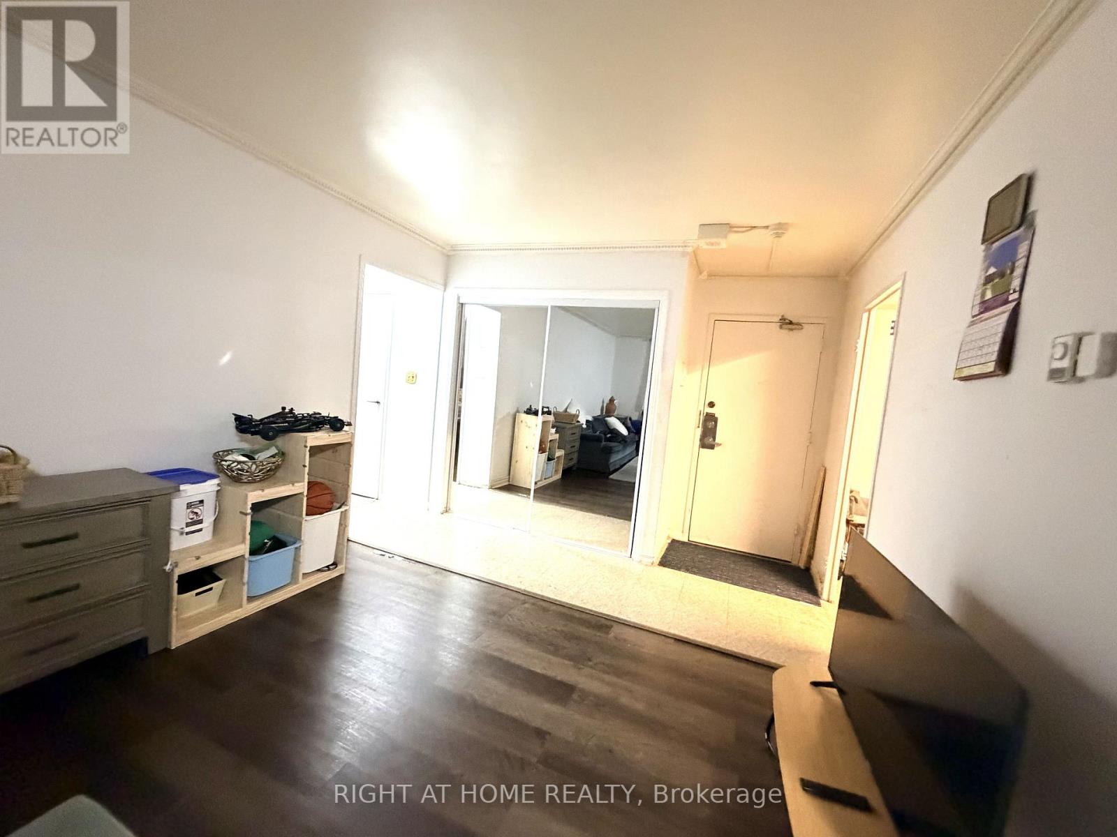 106 - 5 Massey Square, Toronto, Ontario  M4C 5L6 - Photo 16 - E13075264