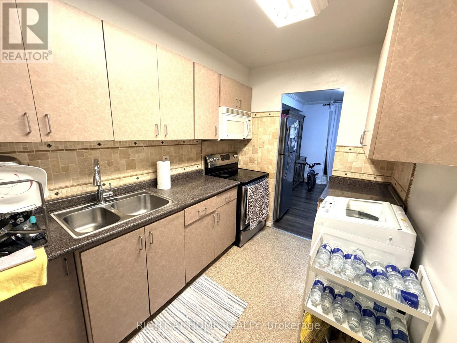 106 - 5 Massey Square, Toronto, Ontario  M4C 5L6 - Photo 11 - E13075264