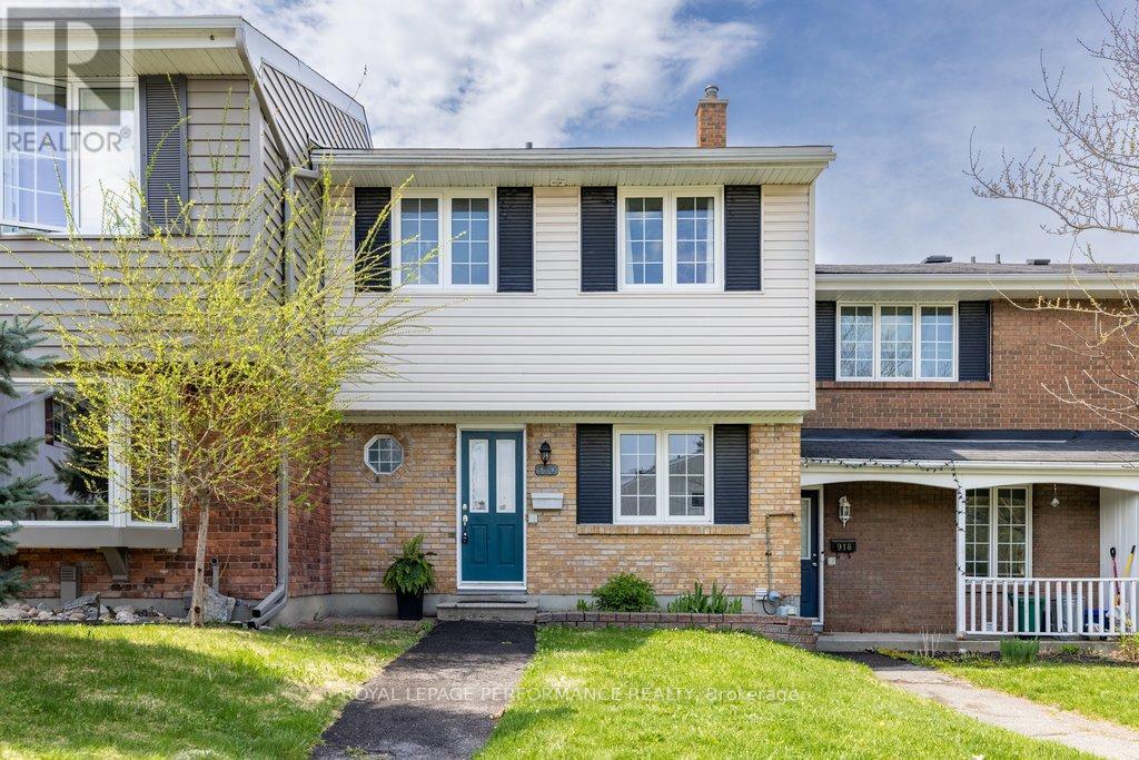 920 Walkley Road, Ottawa, Ontario  K1V 6R5 - Photo 3 - X12902486