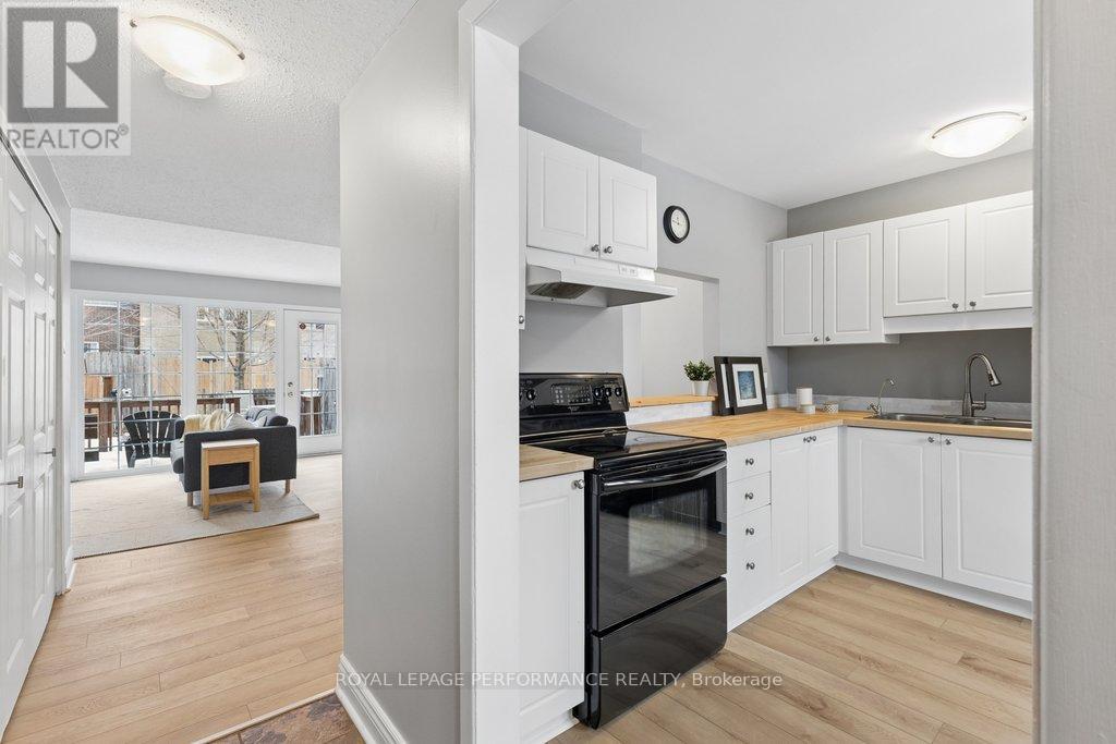 920 Walkley Road, Ottawa, Ontario  K1V 6R5 - Photo 7 - X12902486