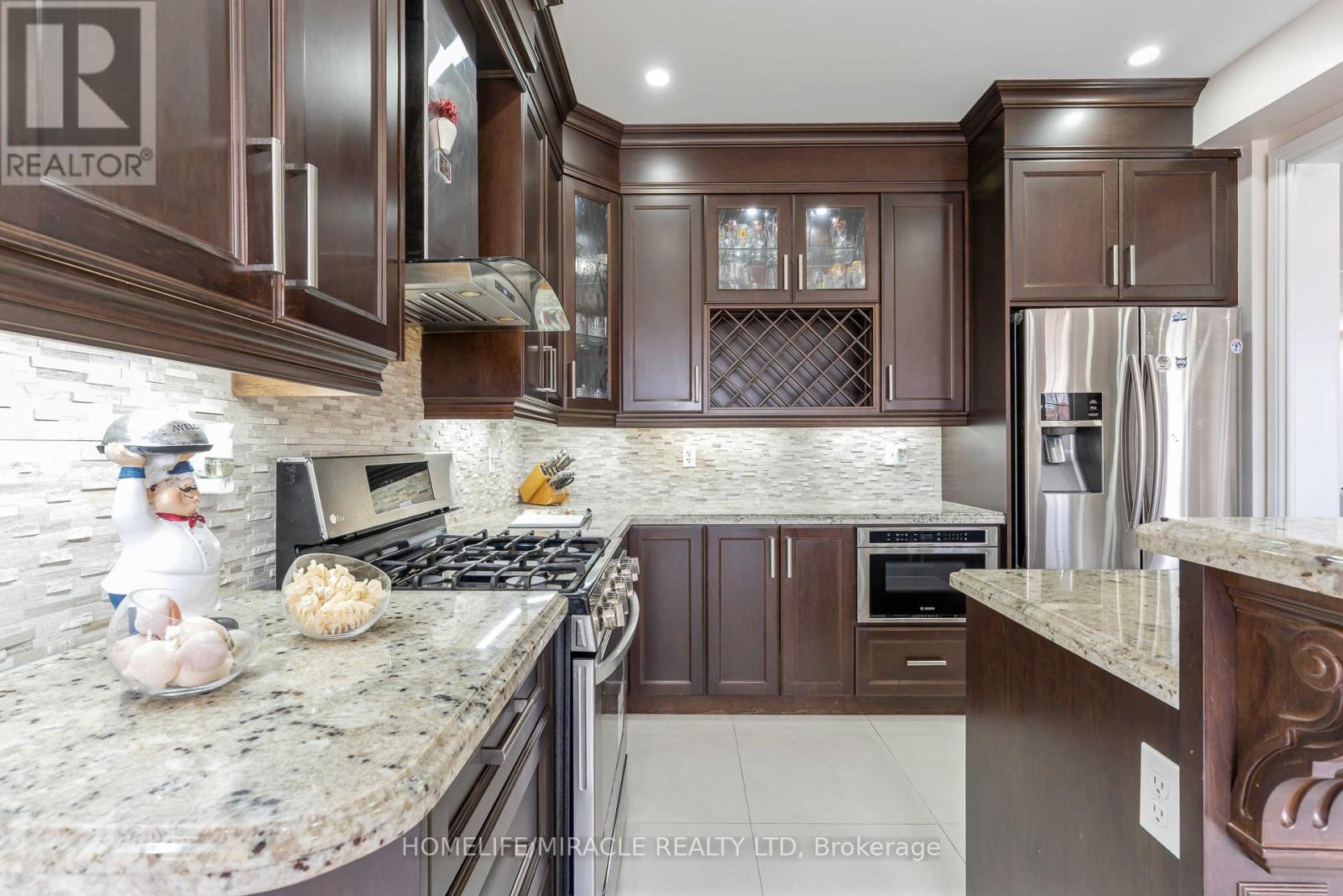 2343 Falling Green Drive, Oakville, Ontario  L6M 5A7 - Photo 12 - W12989480