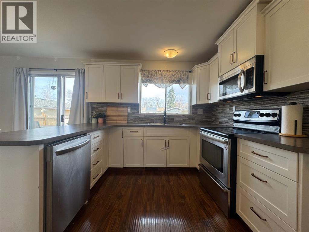 5718 Marler Drive, Camrose, Alberta  T4V 2S8 - Photo 15 - A2307102