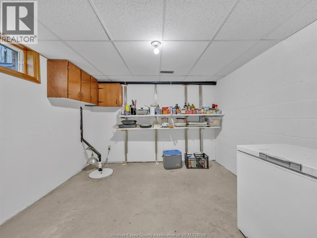 1696 Hebert, Tecumseh, Ontario  N8N 4G2 - Photo 31 - 26010203
