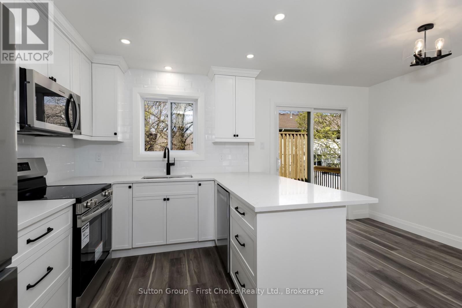 46 Morgan Street, Stratford, Ontario  N5A 7V1 - Photo 10 - X13089990