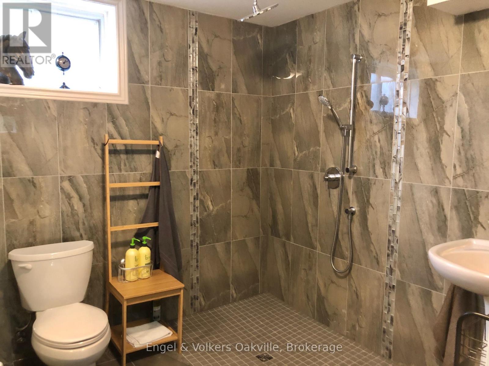 339 Wellbrook Avenue, Welland, Ontario  L3C 7N3 - Photo 30 - X12772774