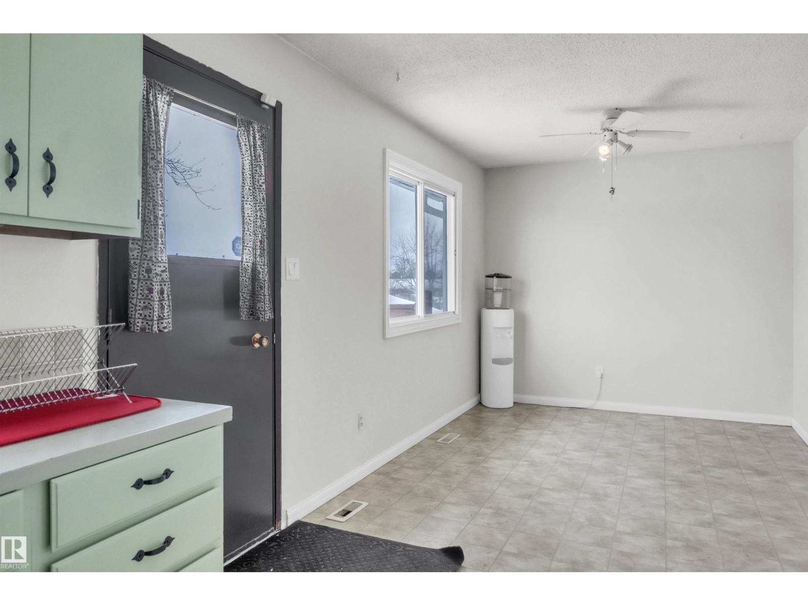 4514 41a St, Bonnyville Town, Alberta  T9N 1K3 - Photo 5 - E4354244