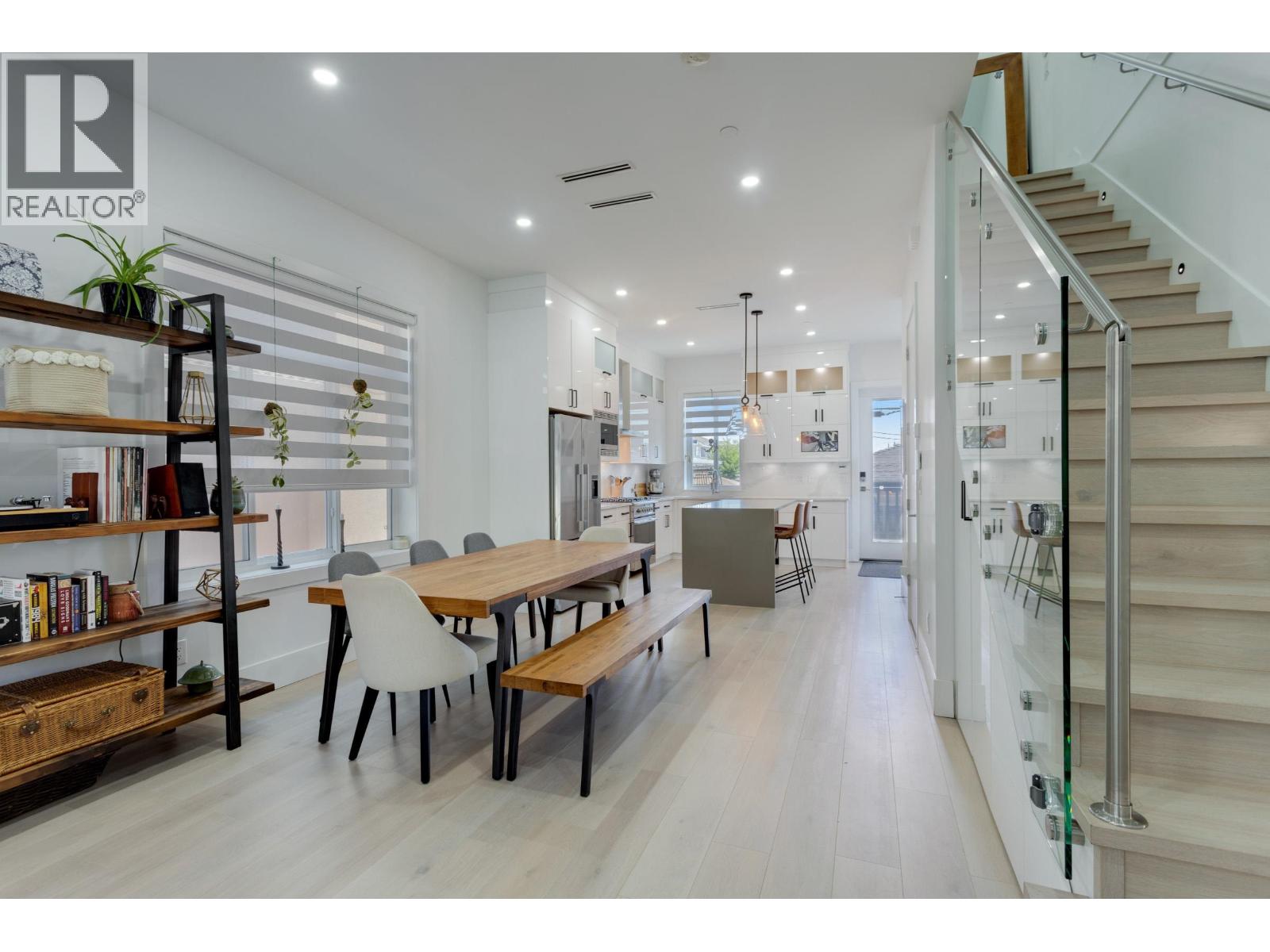 2868 E 49th Avenue, Vancouver, British Columbia  V5S 1K6 - Photo 10 - R3120015