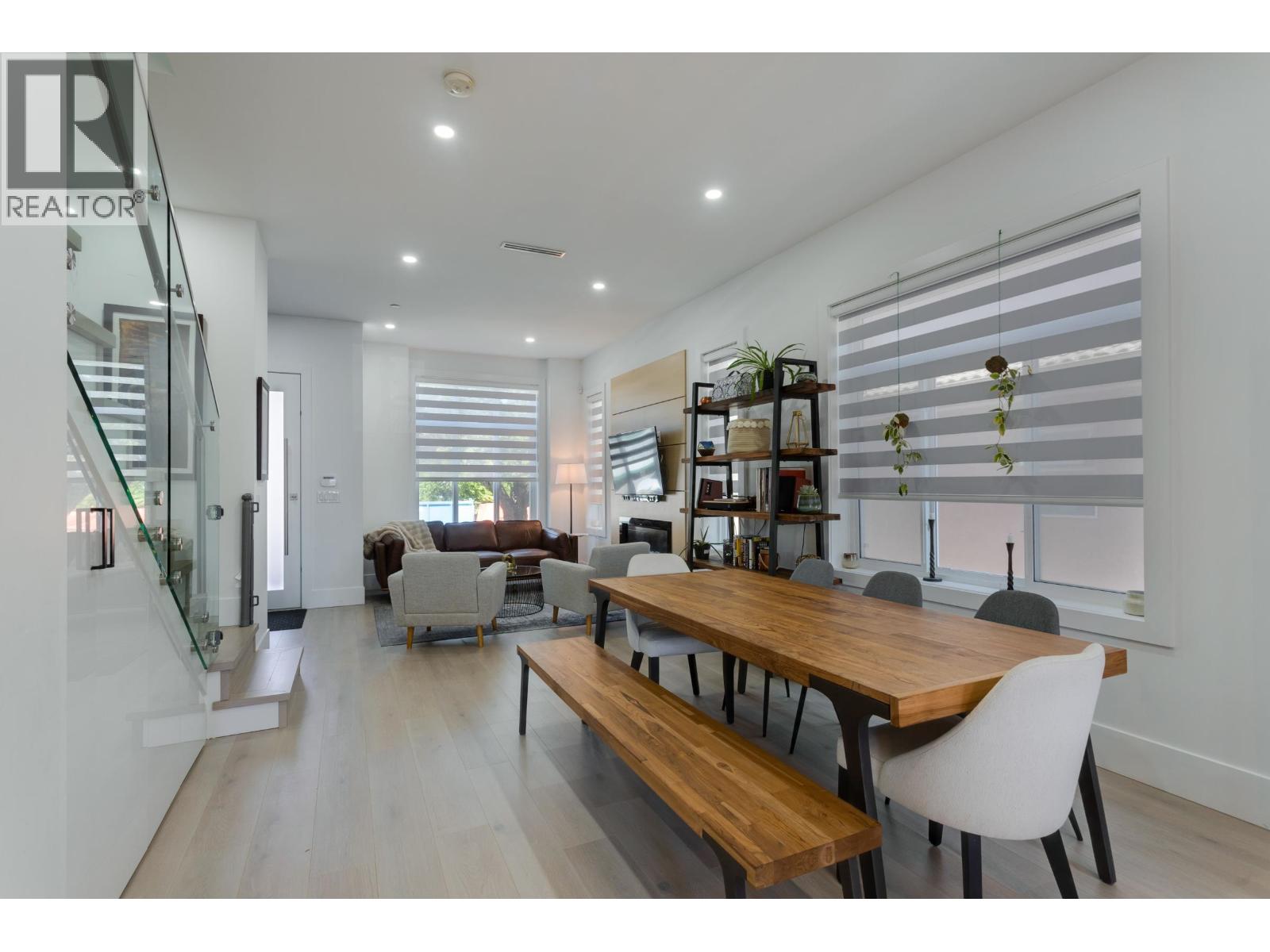 2868 E 49th Avenue, Vancouver, British Columbia  V5S 1K6 - Photo 6 - R3120015