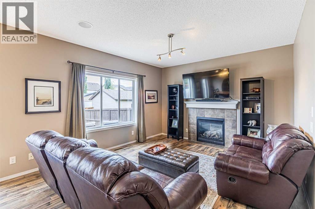 14 Elgin Meadows Way SE, Calgary, Alberta  T2Z 0B7 - Photo 5 - A2305912