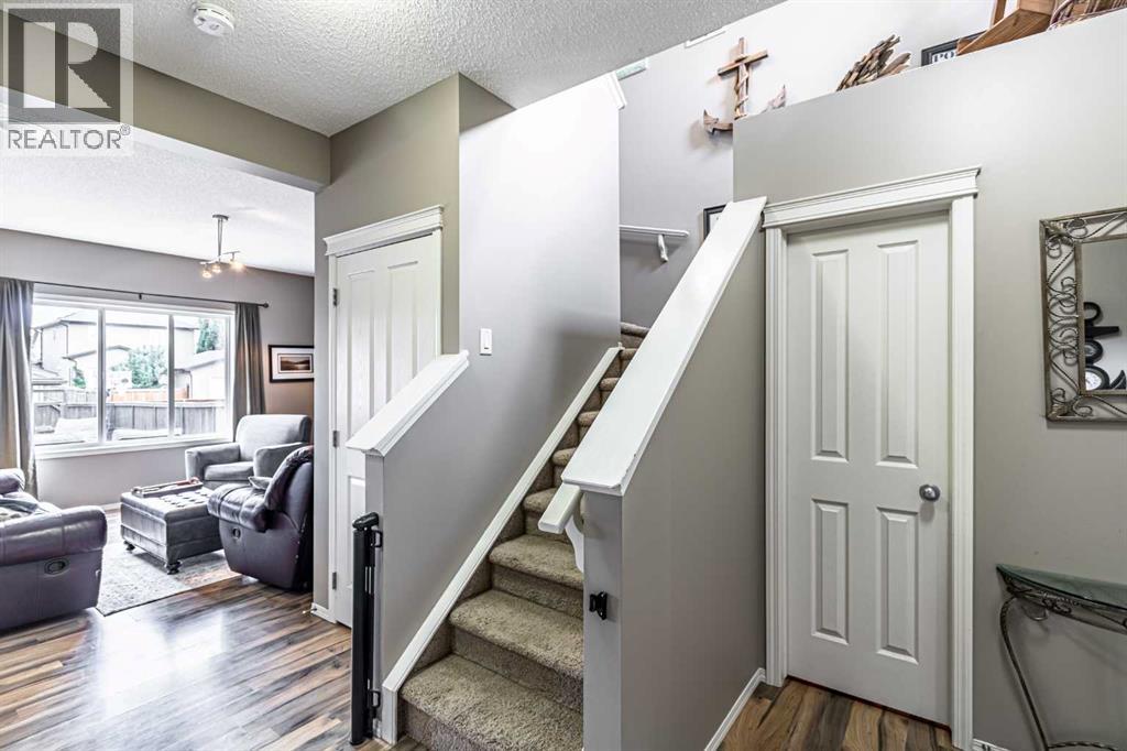 14 Elgin Meadows Way SE, Calgary, Alberta  T2Z 0B7 - Photo 4 - A2305912