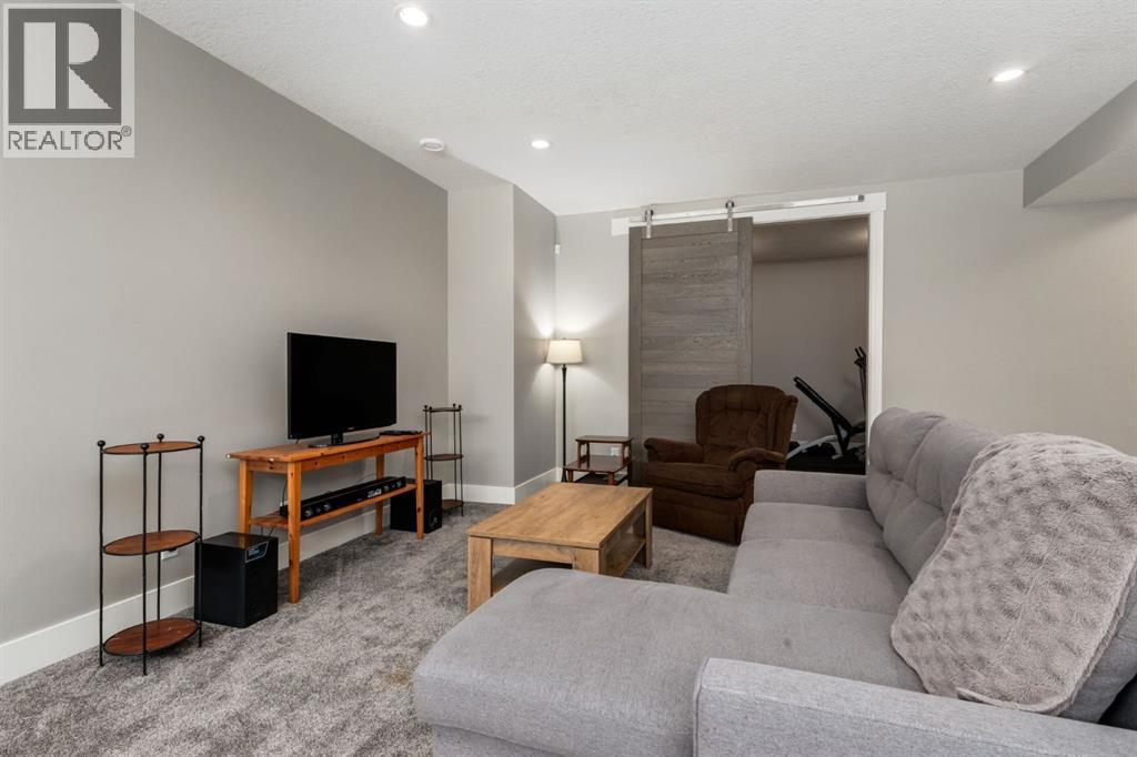 109 Kinniburgh Bay, Chestermere, Alberta  T1X 0M2 - Photo 34 - A2306867