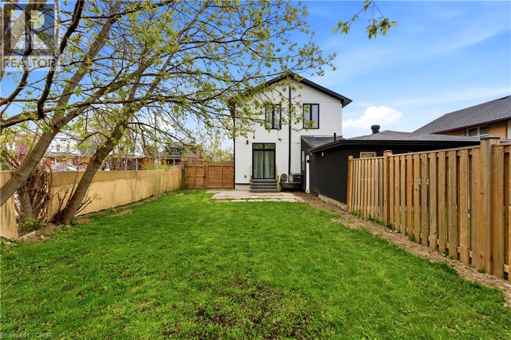 200 Madison Avenue S, Kitchener, Ontario  N2G 3M8 - Photo 38 - 40826727