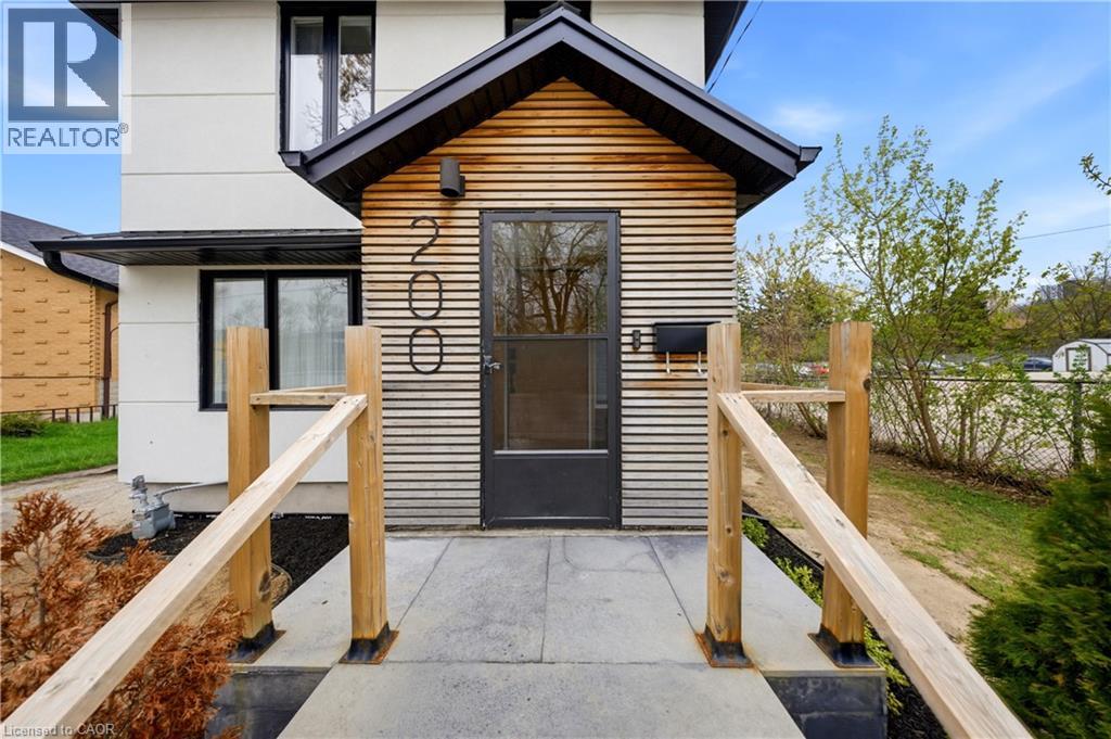 200 Madison Avenue S, Kitchener, Ontario  N2G 3M8 - Photo 4 - 40826727