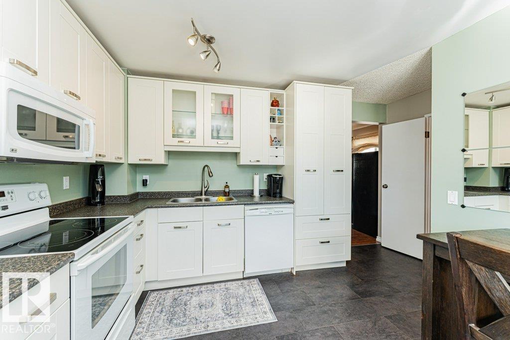 14678 54 St Nw, Edmonton, Alberta  T5A 4L5 - Photo 5 - E4485960