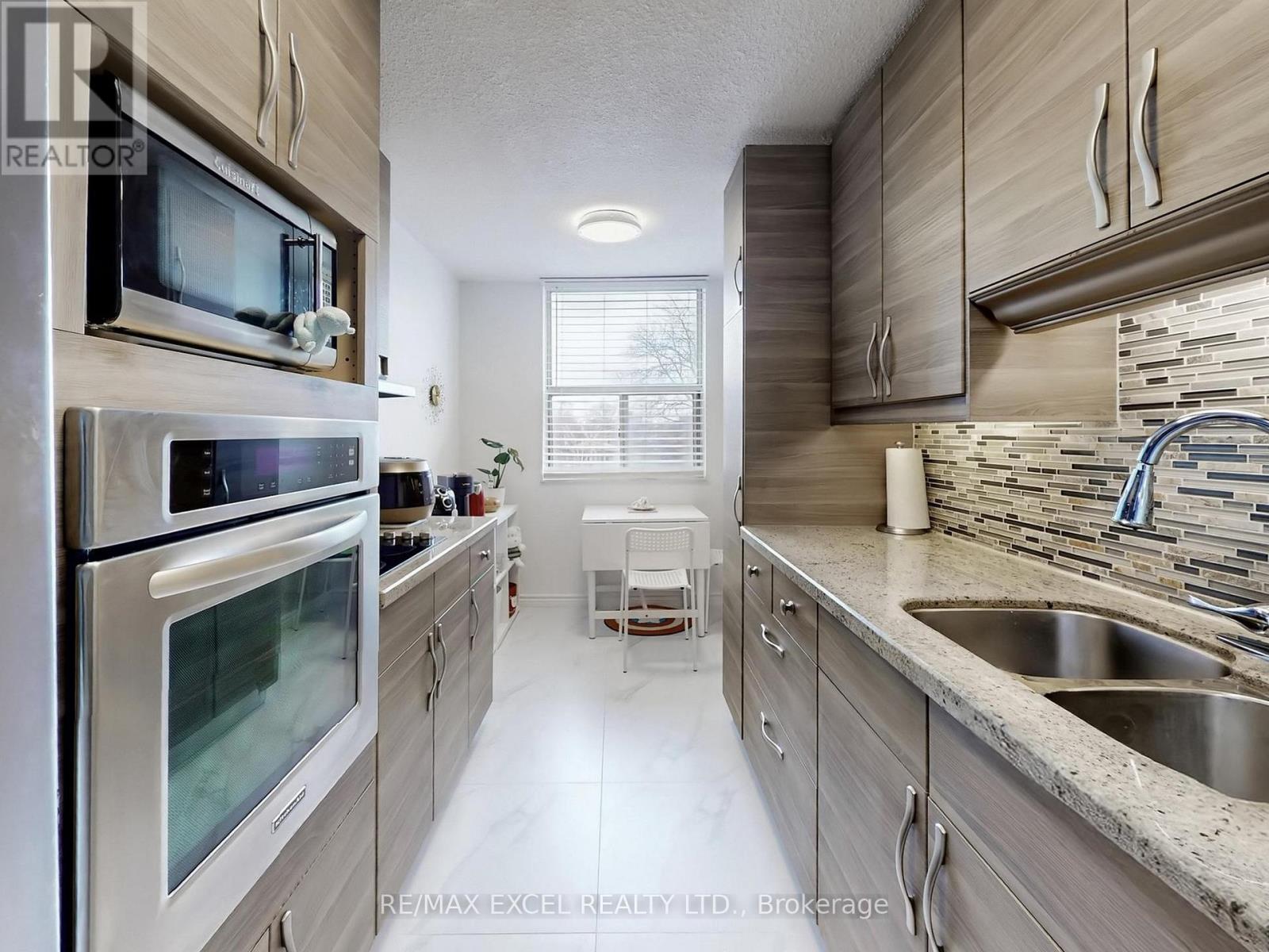 301 - 205 Hilda Avenue, Toronto, Ontario  M2M 4B1 - Photo 13 - C13090054