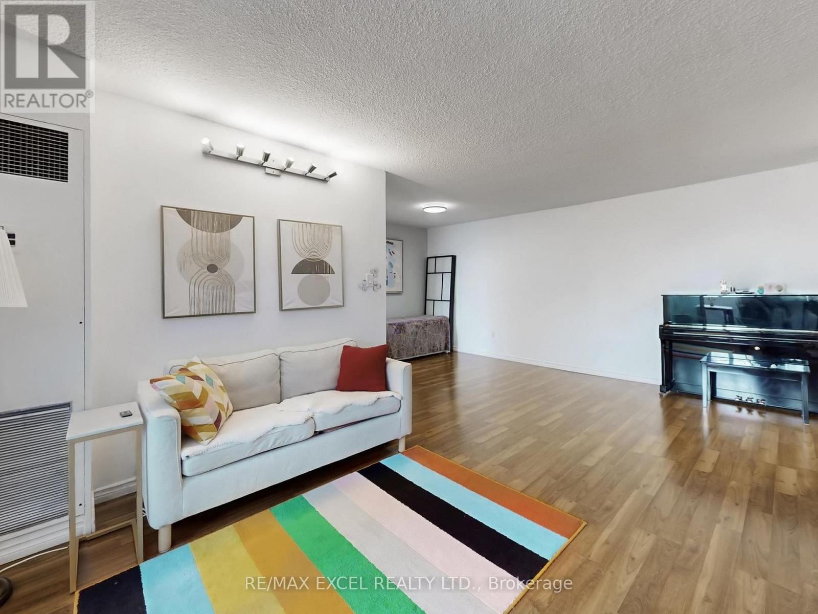 301 - 205 Hilda Avenue, Toronto, Ontario  M2M 4B1 - Photo 6 - C13090054