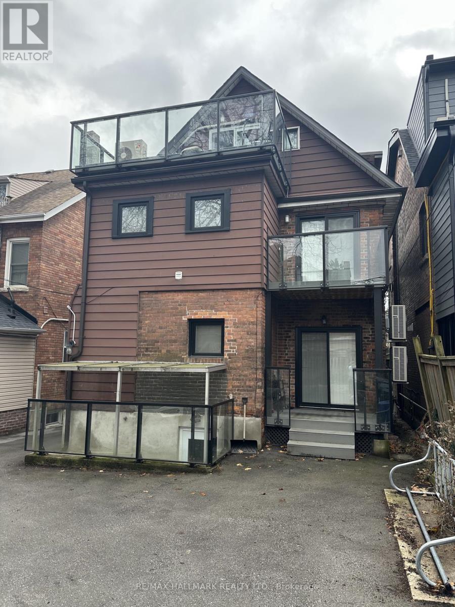 Main - 14 Rosemount Avenue, Toronto, Ontario  M6H 2M1 - Photo 13 - C13090100