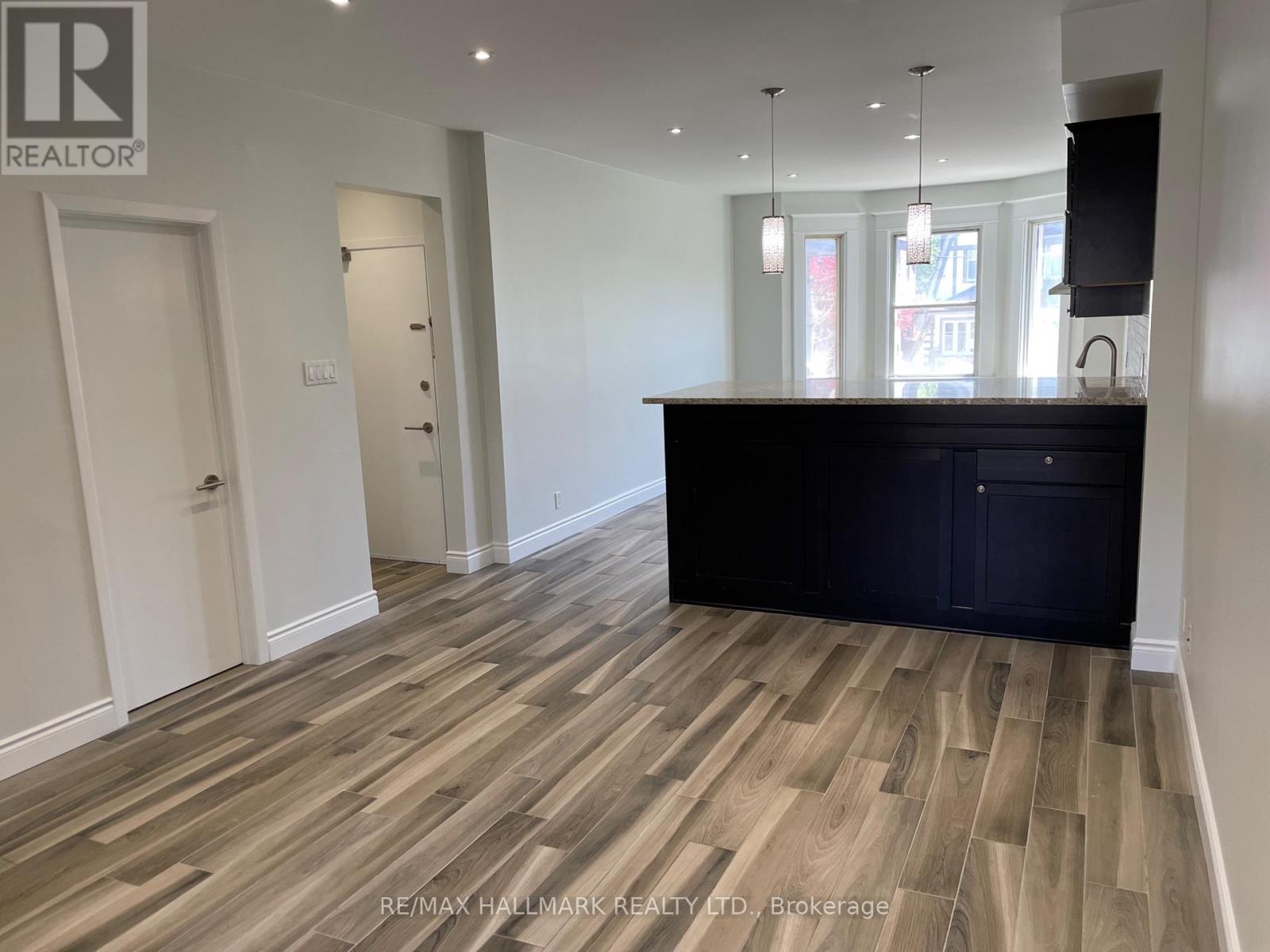 Main - 14 Rosemount Avenue, Toronto, Ontario  M6H 2M1 - Photo 9 - C13090100