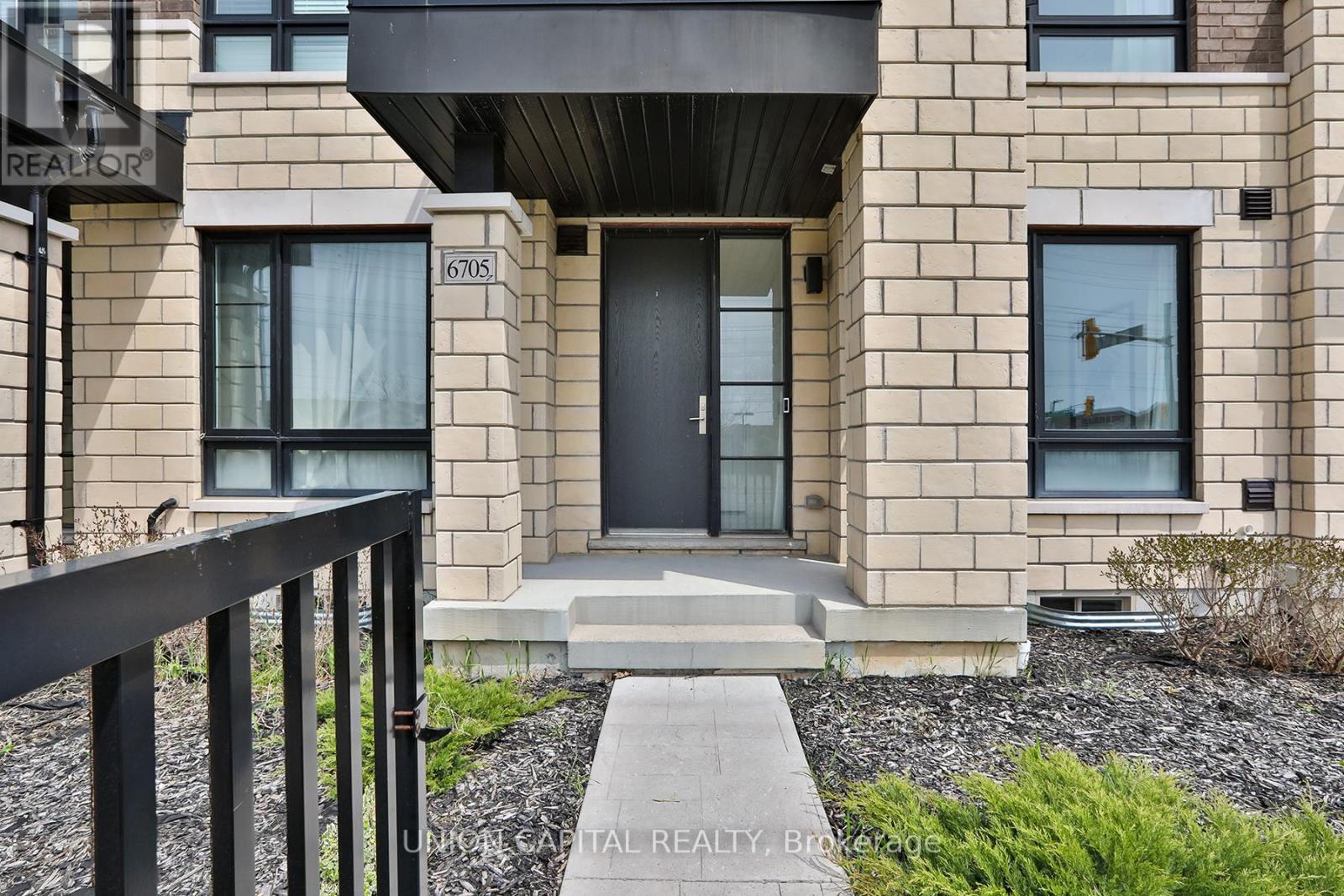 6705 Thickson Road N, Whitby, Ontario  L1M 0M3 - Photo 3 - E13089968