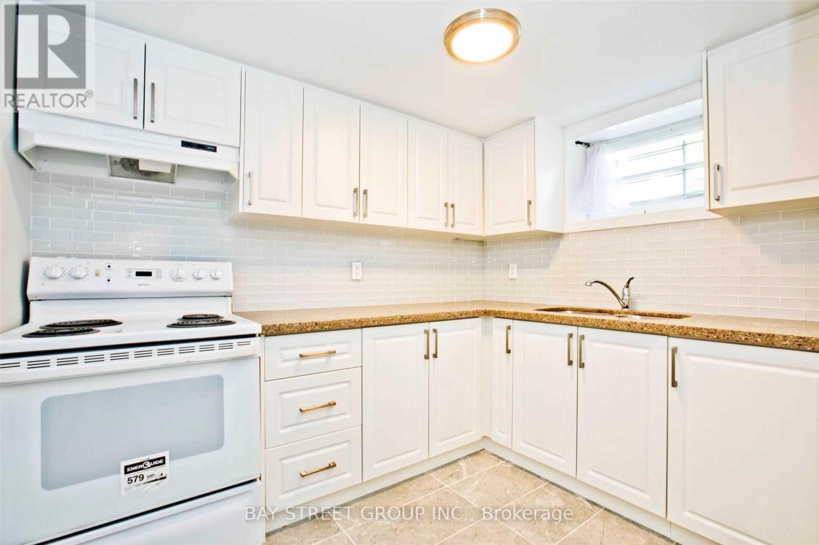 40 Greylawn Crescent, Toronto, Ontario  M1R 2V6 - Photo 11 - E13089998