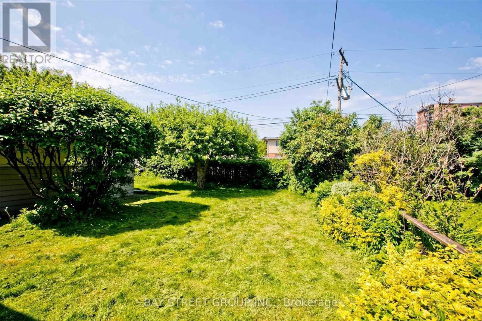 40 Greylawn Crescent, Toronto, Ontario  M1R 2V6 - Photo 13 - E13089998