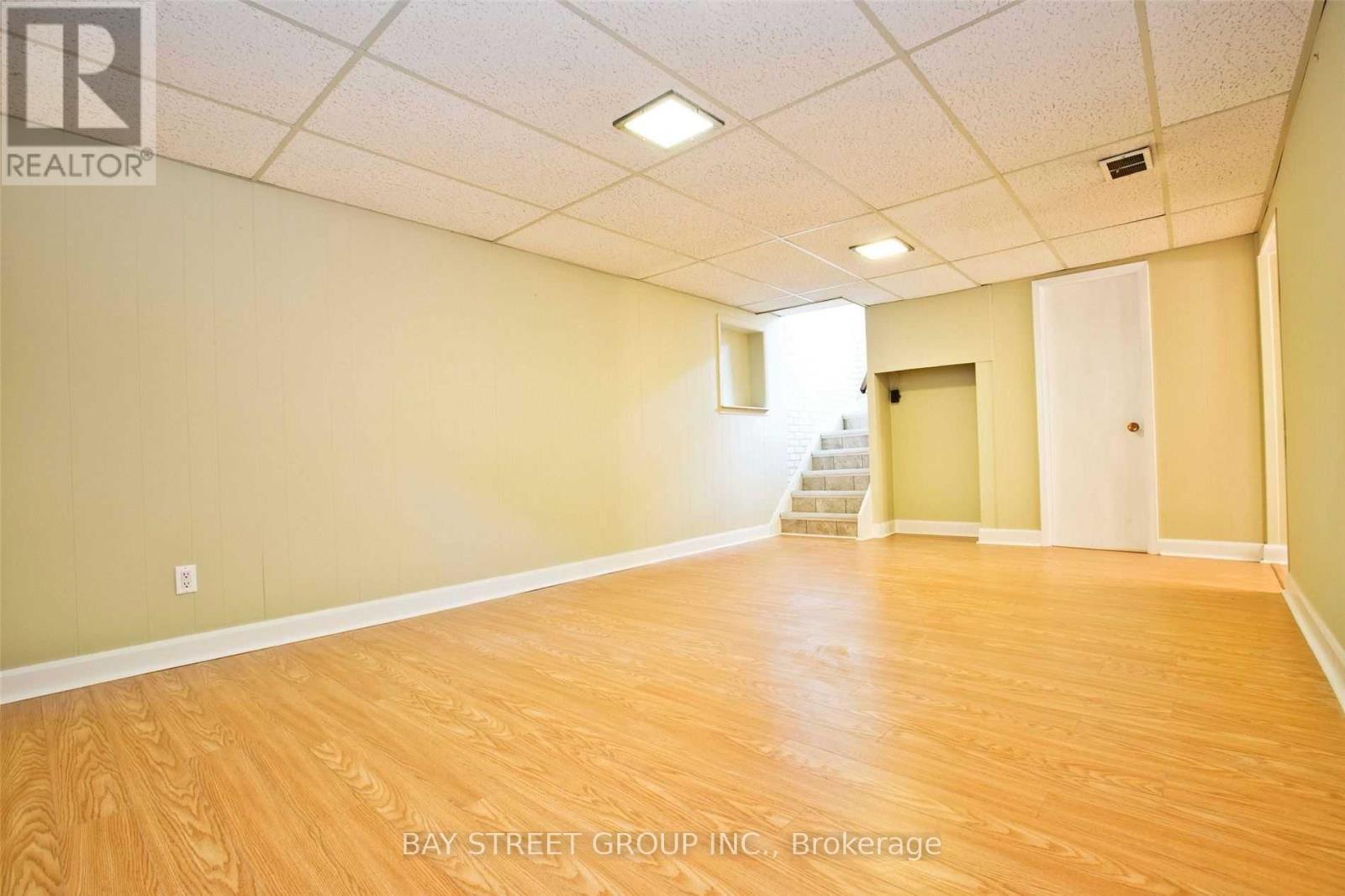 40 Greylawn Crescent, Toronto, Ontario  M1R 2V6 - Photo 2 - E13089998
