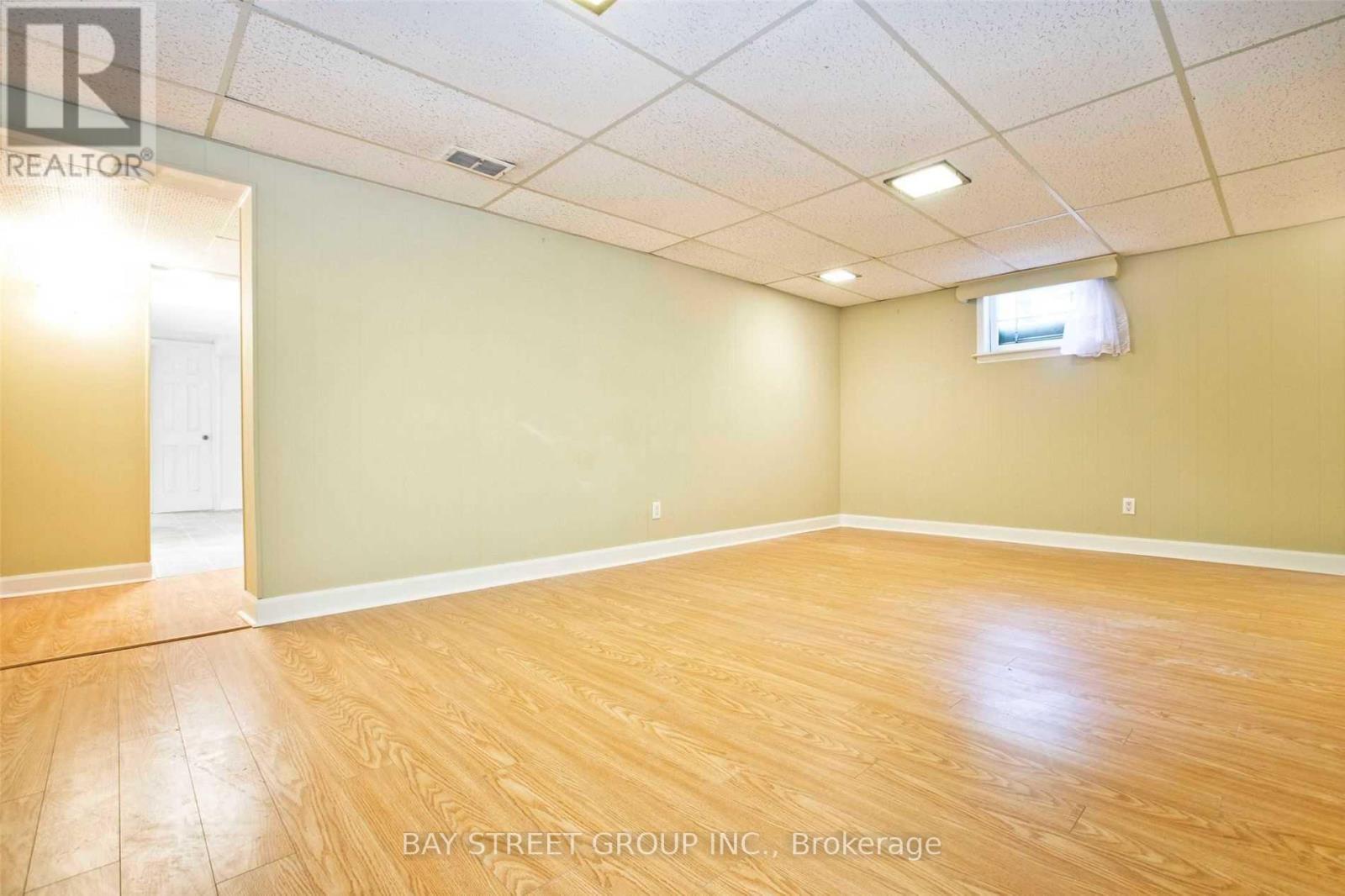 40 Greylawn Crescent, Toronto, Ontario  M1R 2V6 - Photo 4 - E13089998
